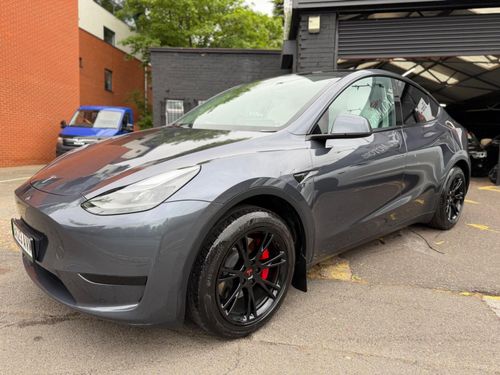 Tesla MODEL  Y