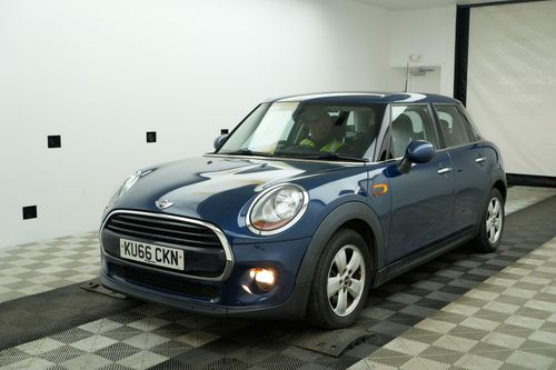 MINI Hatch