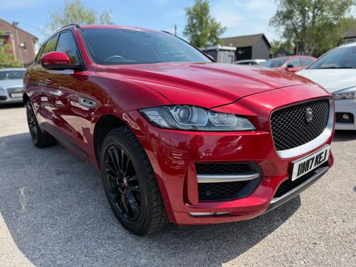 Jaguar F Pace