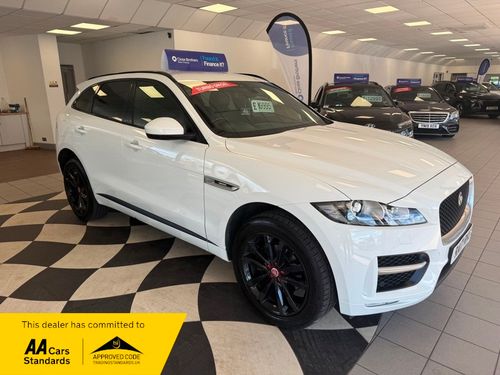Jaguar F Pace
