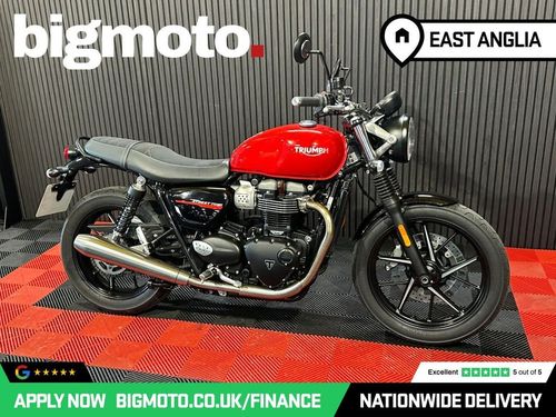 Triumph STREET TWIN