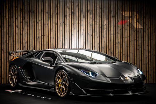 Lamborghini Aventador