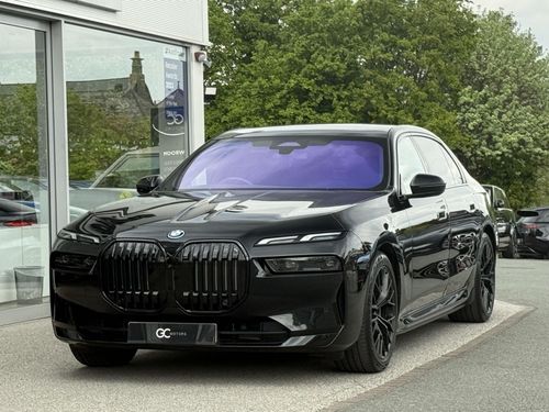 BMW I7