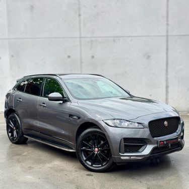 Jaguar F Pace
