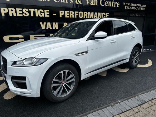 Jaguar F Pace