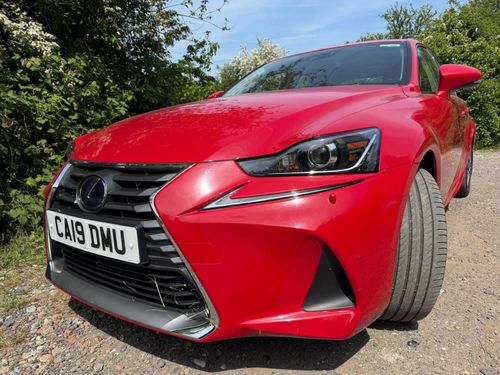 Lexus IS