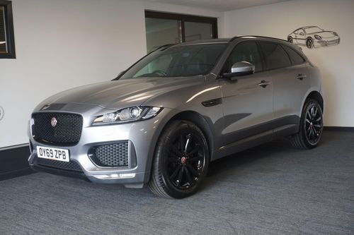 Jaguar F Pace