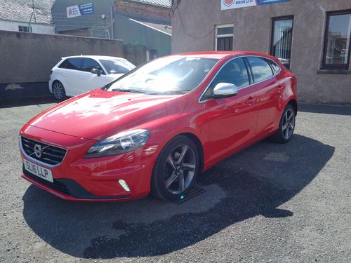 Volvo V40