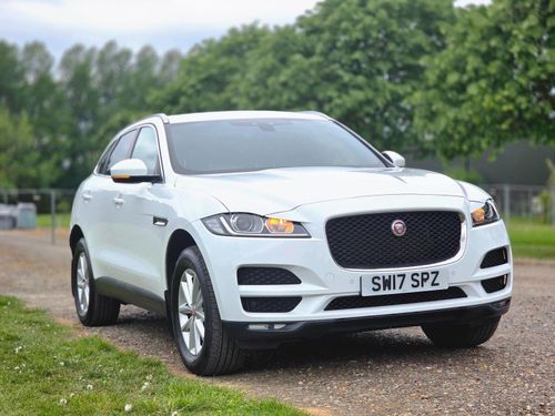 Jaguar F Pace