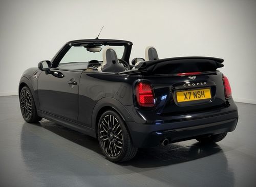 MINI Cooper Convertible