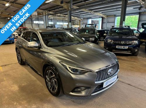 Infiniti Q30