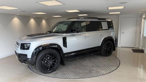 Land Rover Defender 110