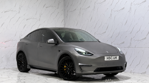 Tesla MODEL  Y
