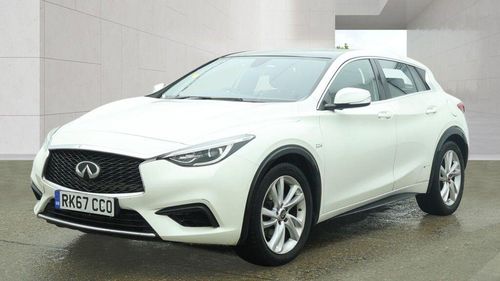 Infiniti Q30