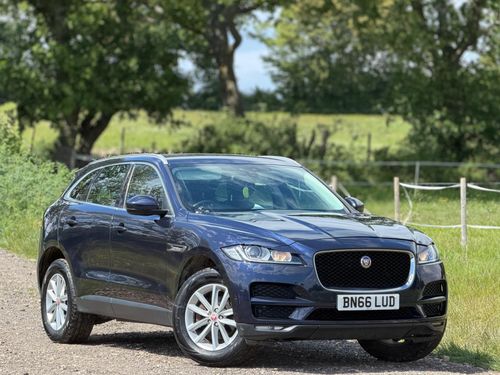 Jaguar F Pace