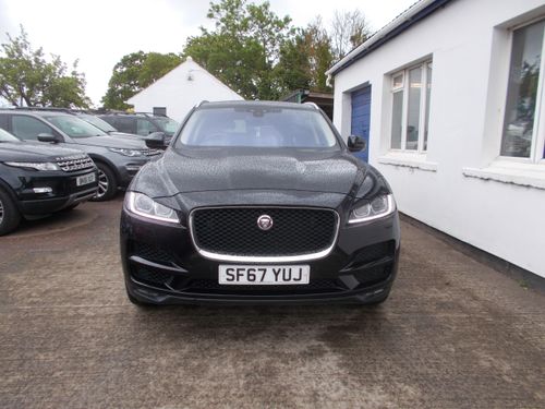 Jaguar F Pace