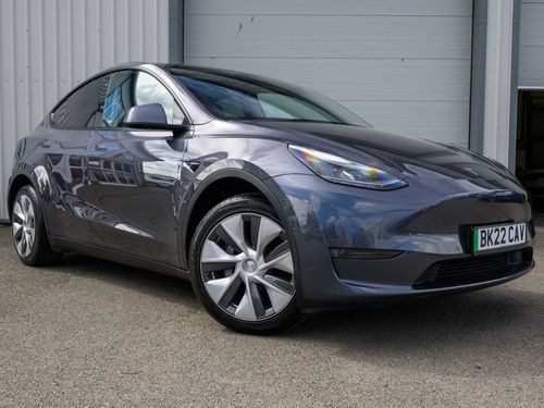 Tesla MODEL  Y