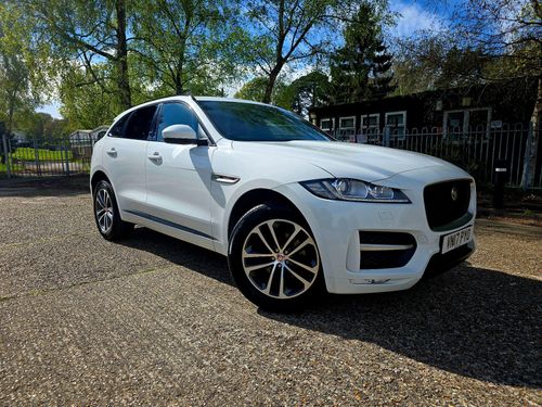 Jaguar F Pace