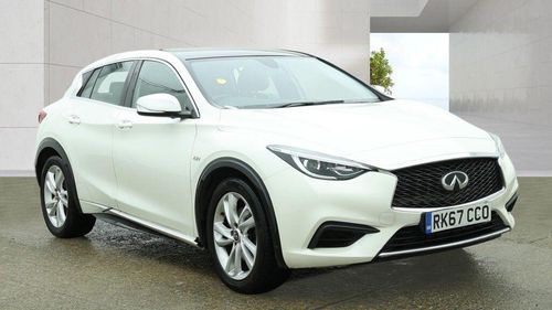 Infiniti Q30