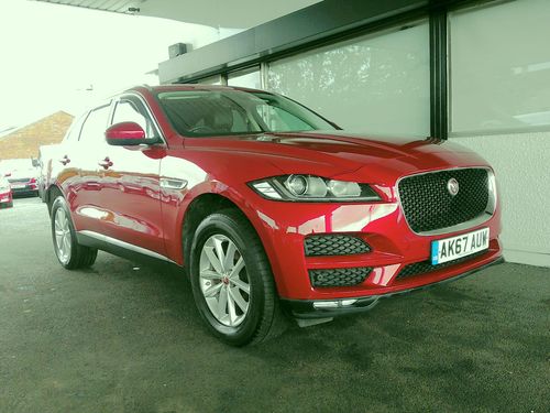 Jaguar F Pace