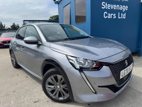 Peugeot E-208