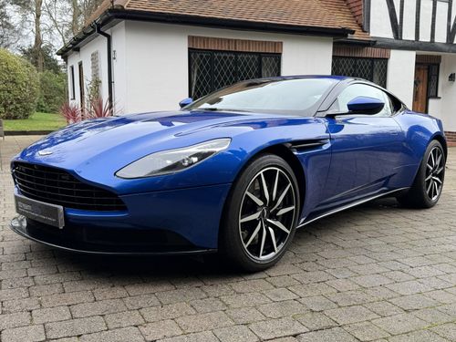 Aston Martin DB11