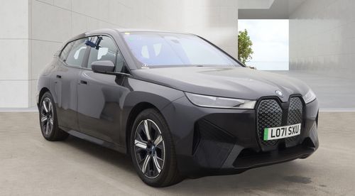 BMW iX