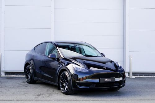 Tesla MODEL  Y