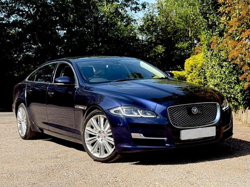 Jaguar XJ