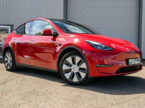 Tesla MODEL  Y