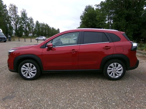 Suzuki S-Cross