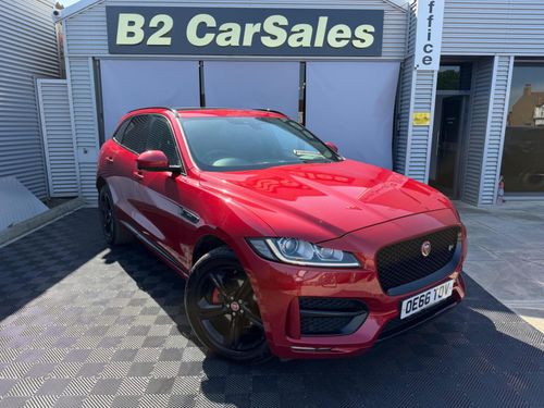 Jaguar F Pace