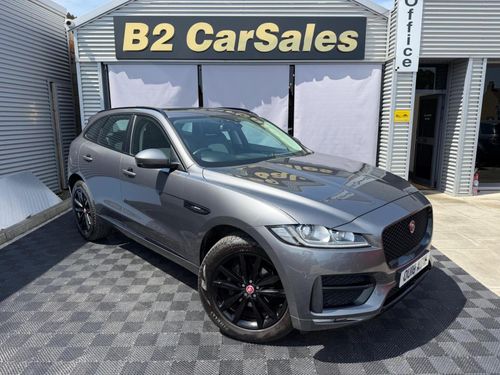 Jaguar F Pace