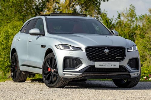 Jaguar F Pace