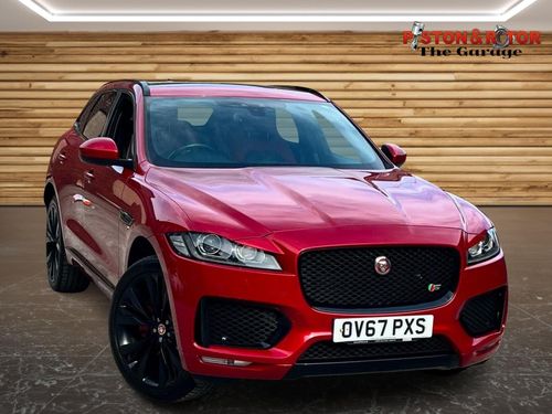 Jaguar F Pace