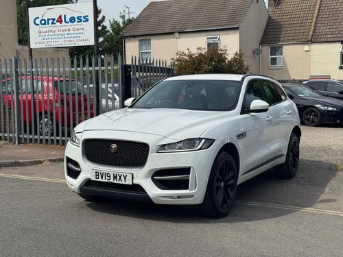 Jaguar F Pace