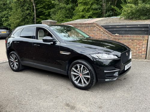 Jaguar F Pace