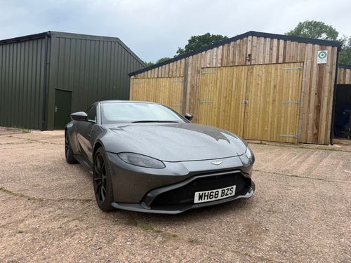 Aston Martin Vantage