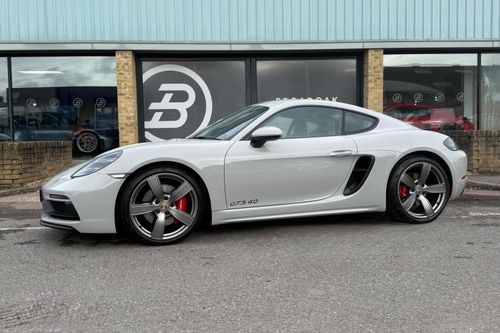 Porsche 718 Cayman