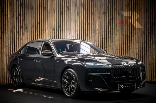 BMW I7