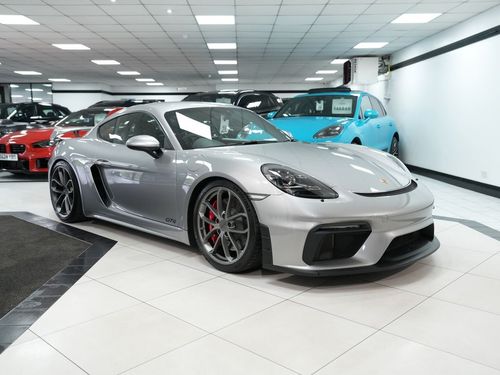 Porsche 718 Cayman