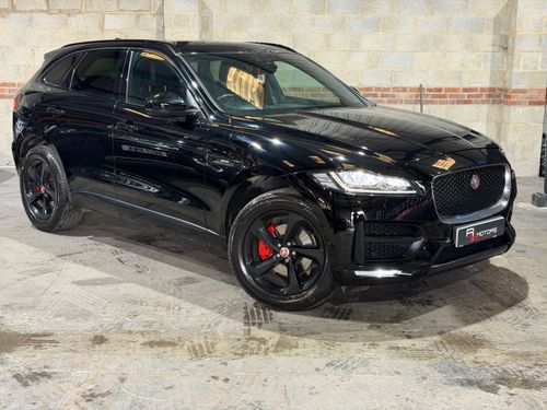 Jaguar F Pace