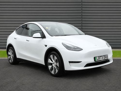 Tesla MODEL  Y