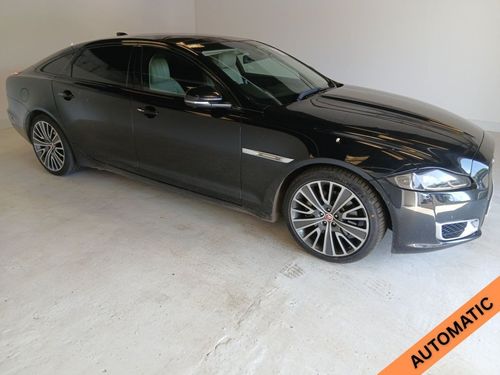 Jaguar XJ