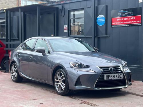 Lexus IS