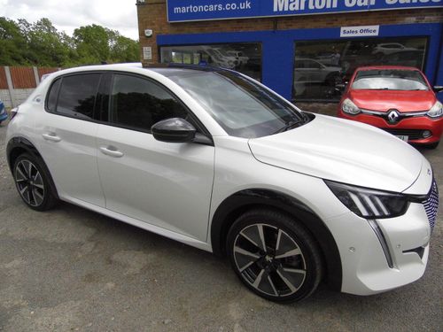 Peugeot E-208