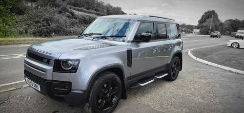 Land Rover Defender 110