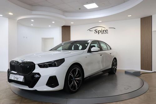 BMW i5