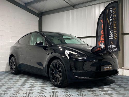 Tesla MODEL  Y