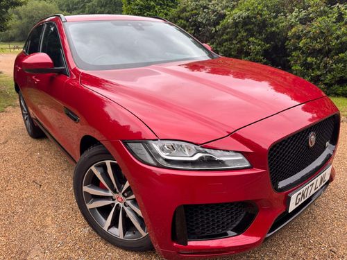 Jaguar F Pace